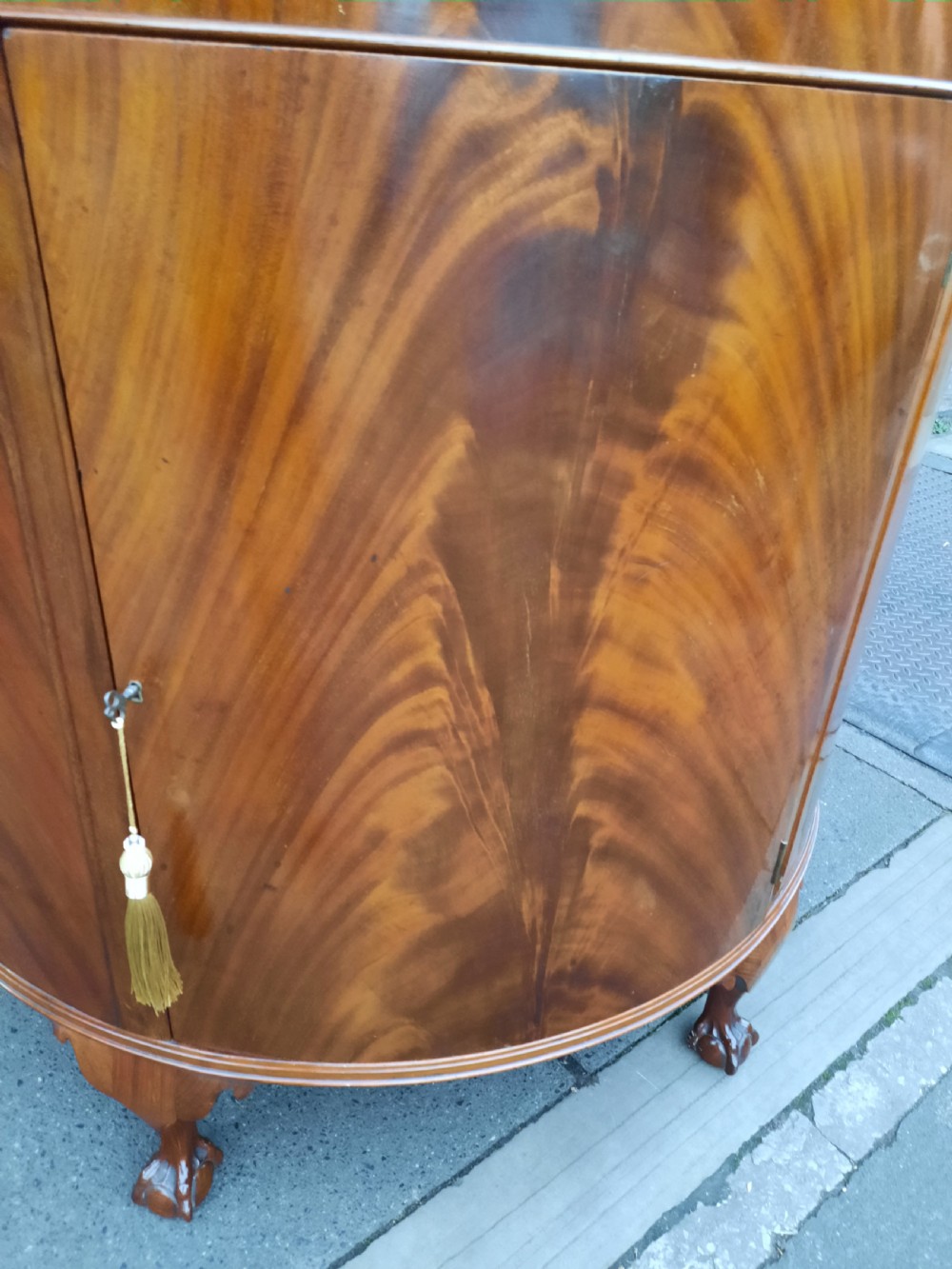 Early 20thC Mahogany Demi Lune Drinks Cabinet  View IV