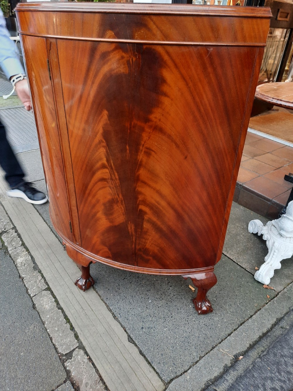 Early 20thC Mahogany Demi Lune Drinks Cabinet  View VI