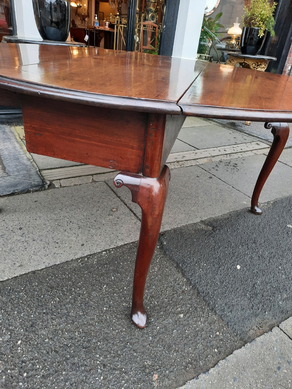 George II Mahogany Gate Leg Breakfast Dining Table View IV