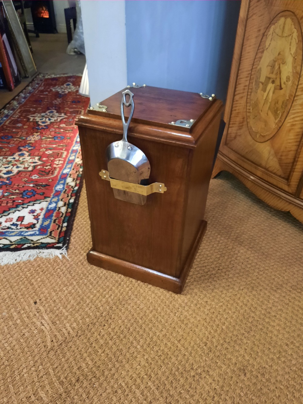 Late Victorian Arts & Crafts Mahogany Coal Purdonium View VII