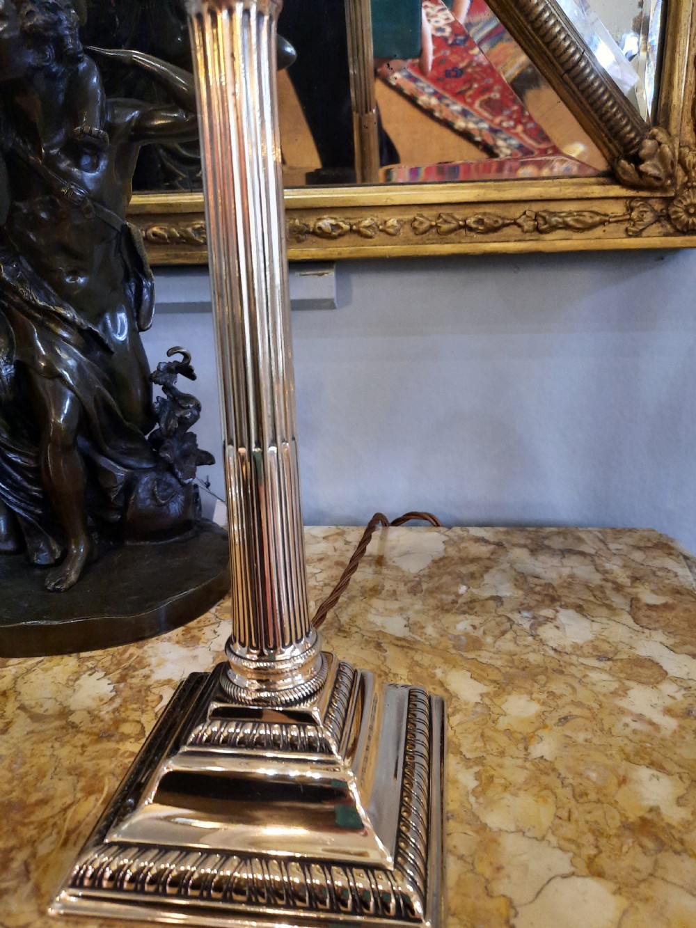 Pair of Brass Table Lamps of Neoclassical Corinthian Form View IV