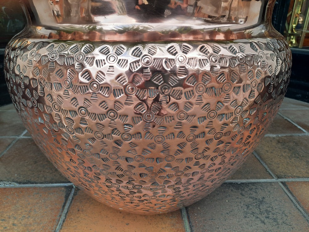 Victorian Arts and Crafts Beaten Copper Jardiniere Planter View IV
