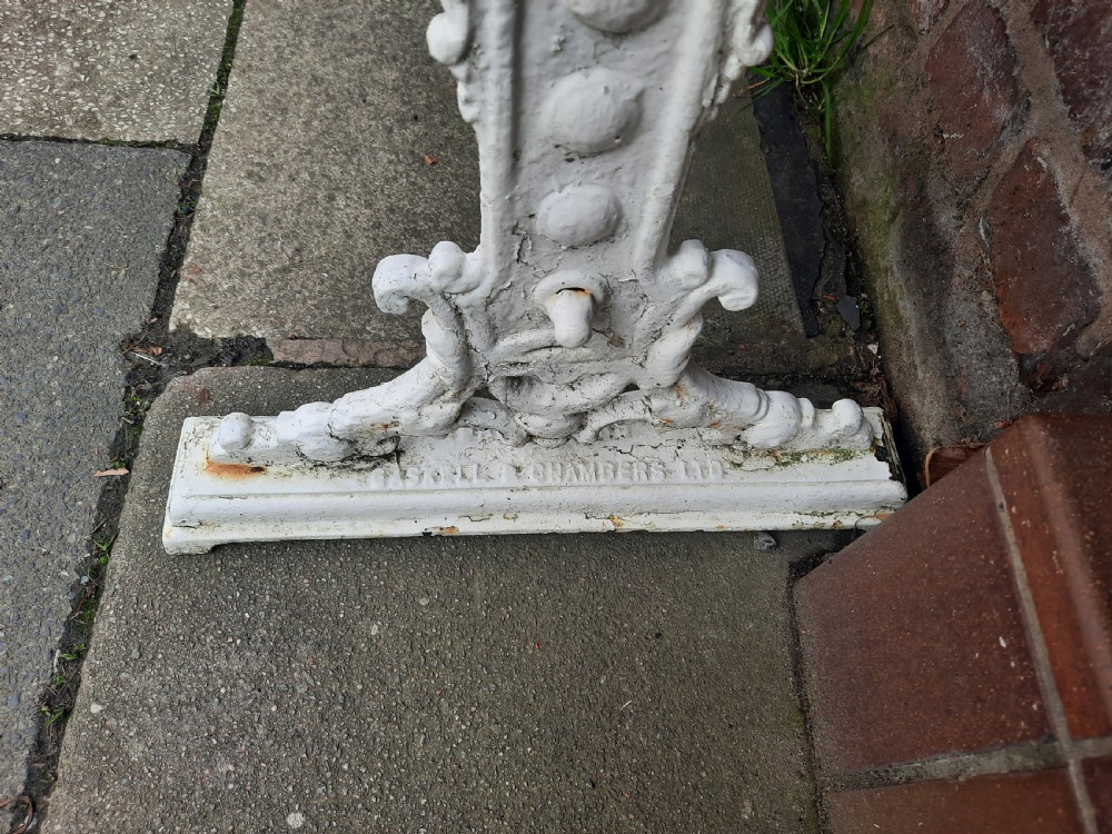 Late 19thC Cast Iron Garden Table View V