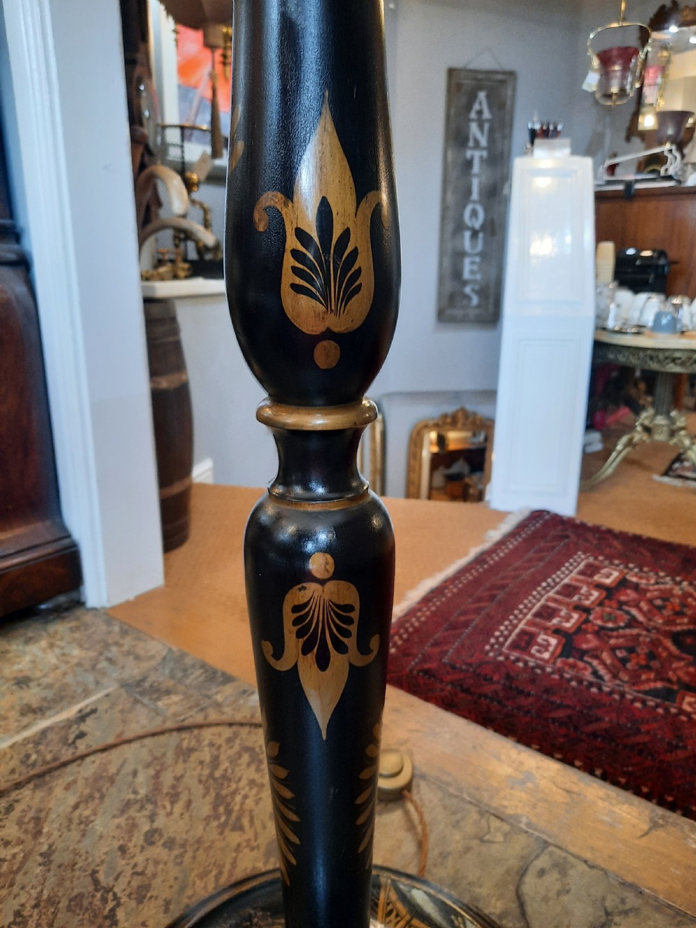1920's Chinoiserie Standard Lamp View IV