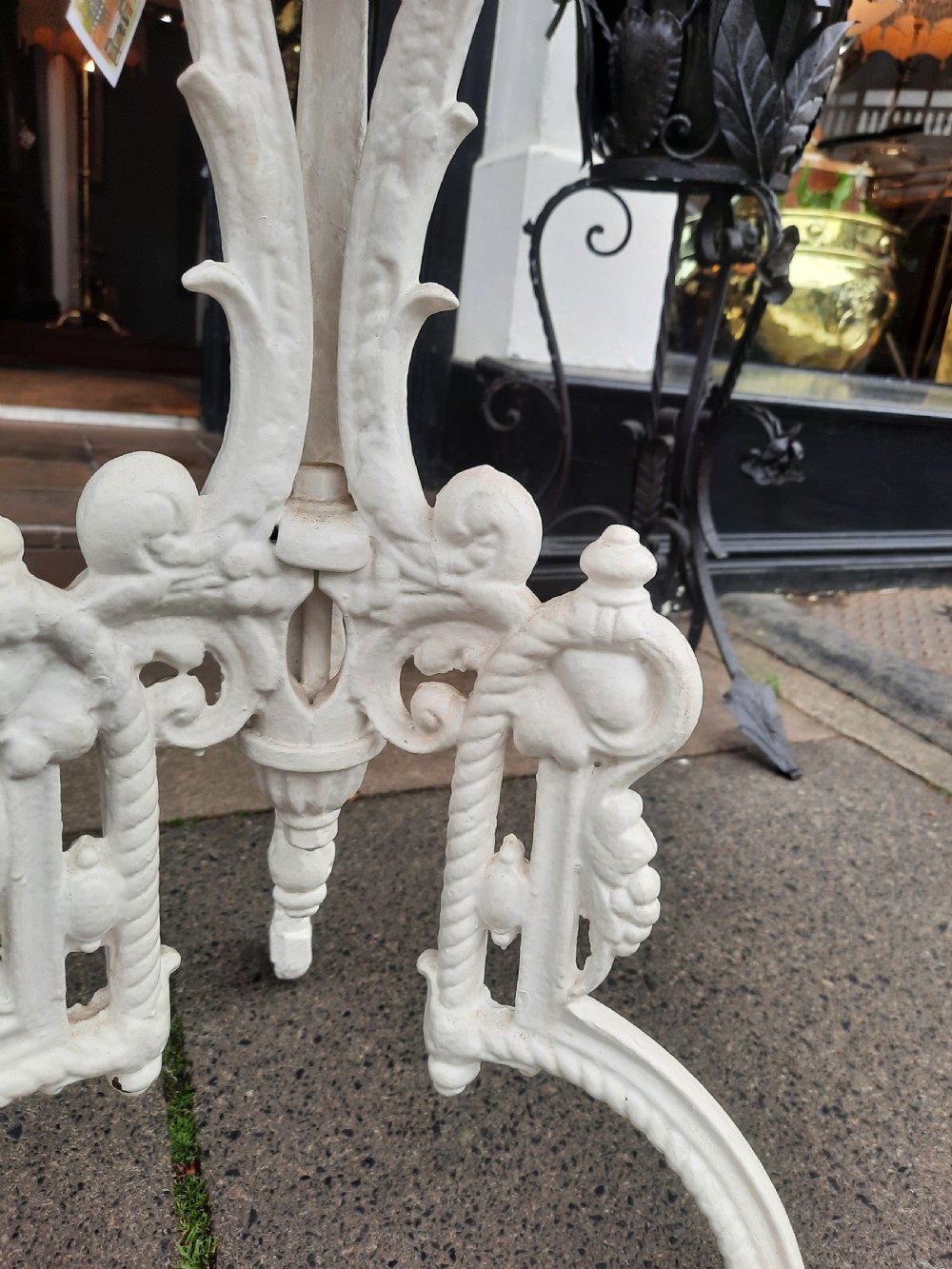 Victorian Cast-Iron and Mahogany Garden Table View VII