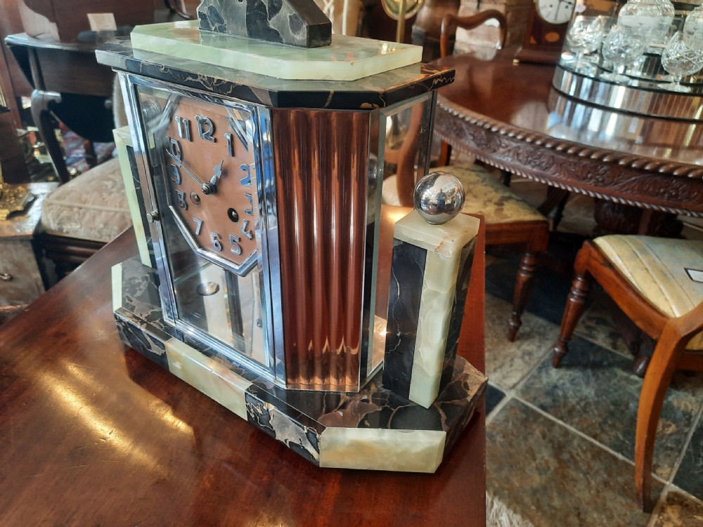 French Art Deco Marble and Onyx Clock View VII