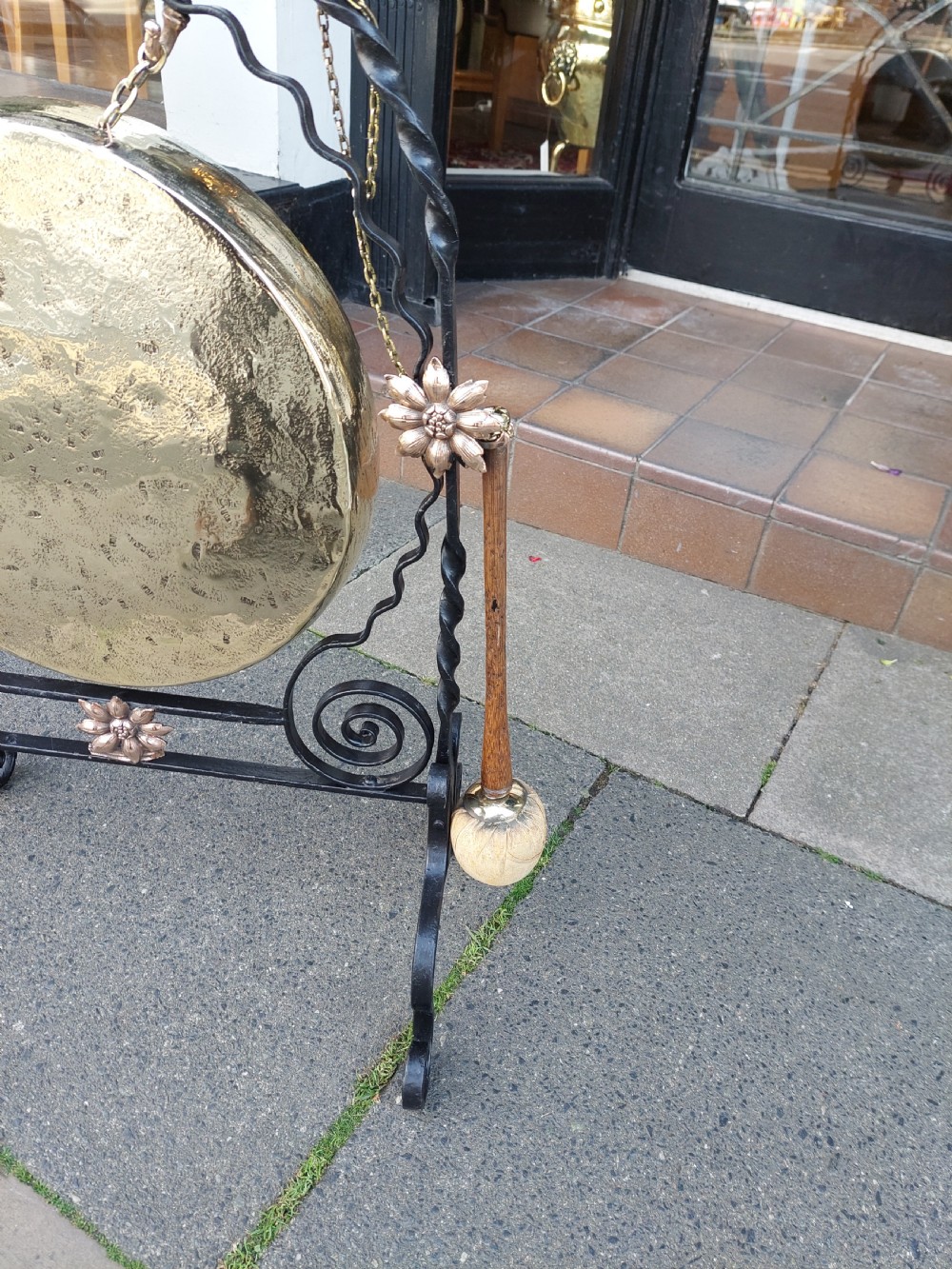 Arts and Craftsr Dinner Gong  View III