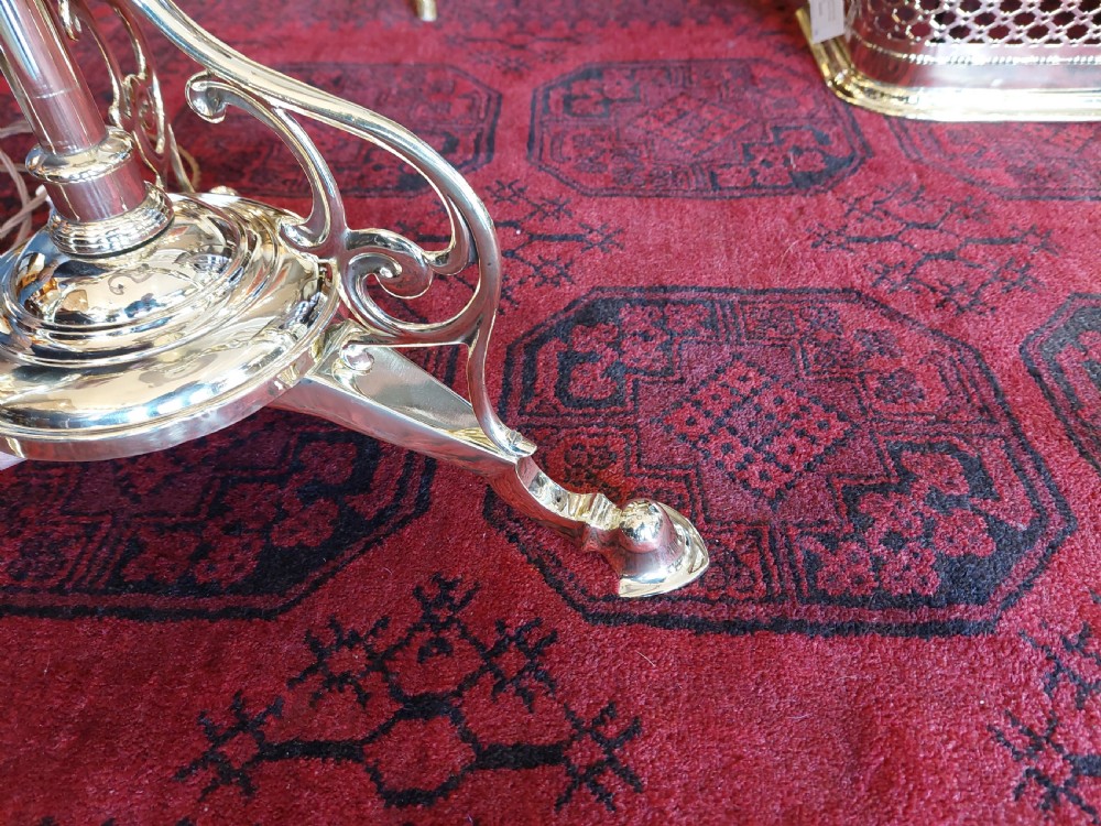 Art Nouveau Brass Adjustable Standard Oil Lamp View IV