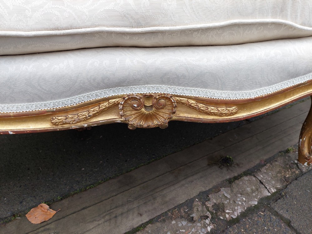 Victorian giltwood chaise longue  View II