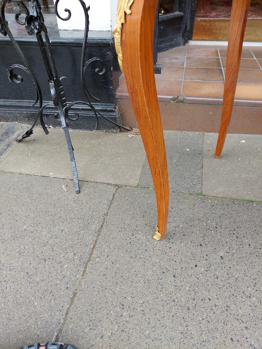 Early 20thC French Kingwood and Sycamore Floral Marquetry Writing Table View V