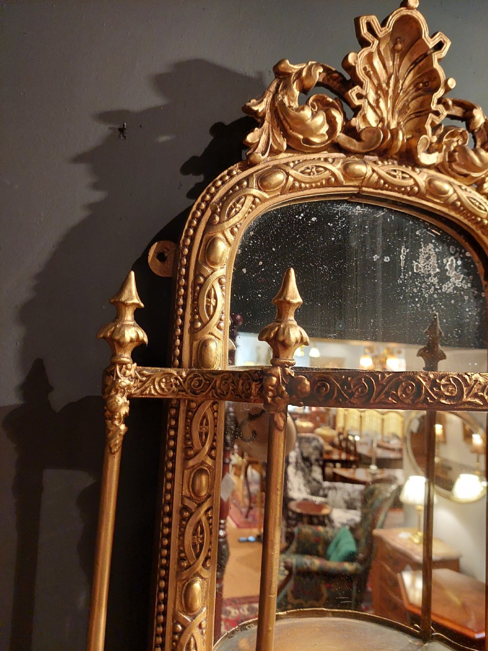 Victorian gilt gesso wall hanging three tier mirrored shelves View IV