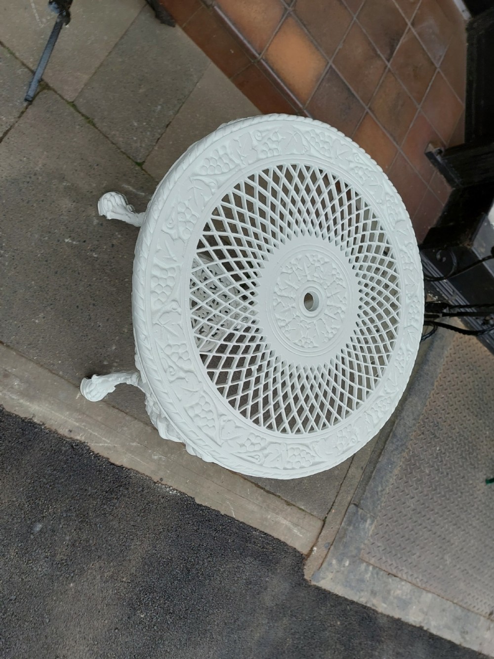 Victorian Painted Cast Iron Circular Pub Garden Table View VI