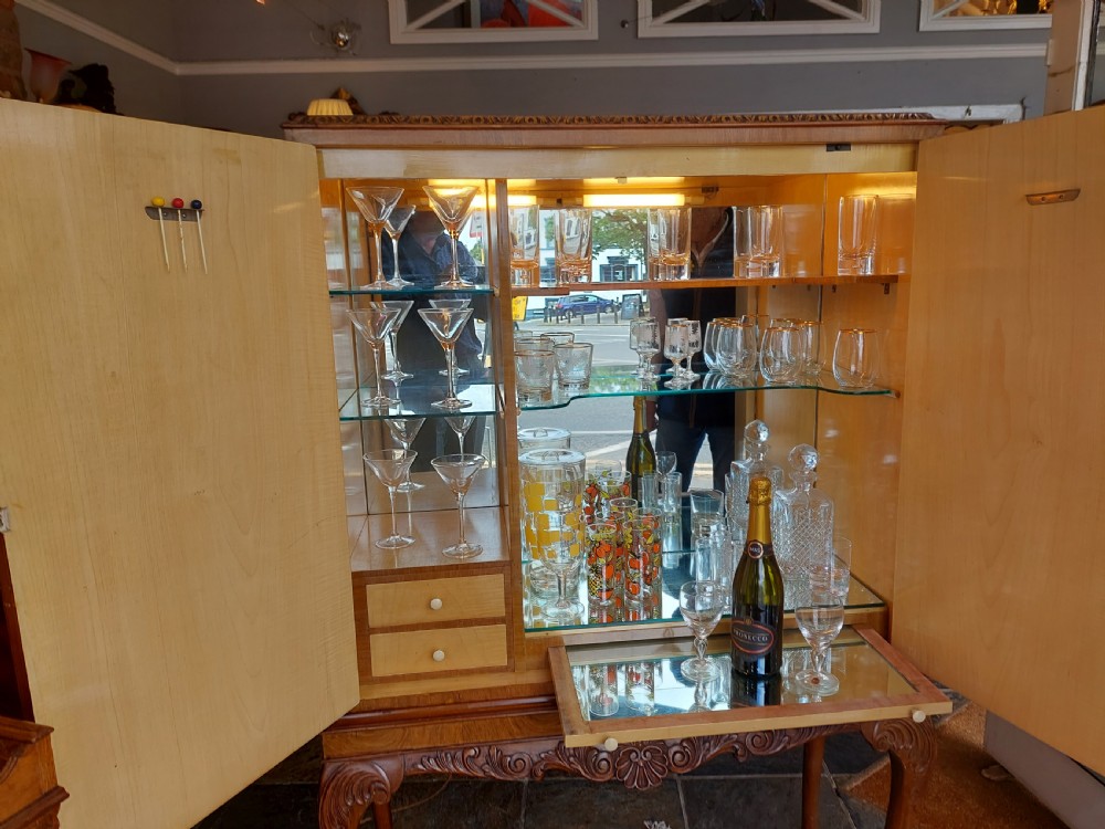 1920's Art Deco Burr Walnut Cocktail Drinks Cabinet View XIII
