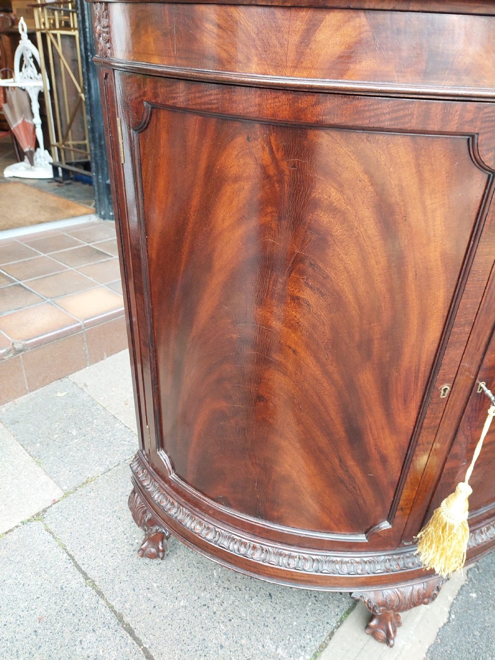 Early 20th Century Mahogany Drinks Side Cabinet View II