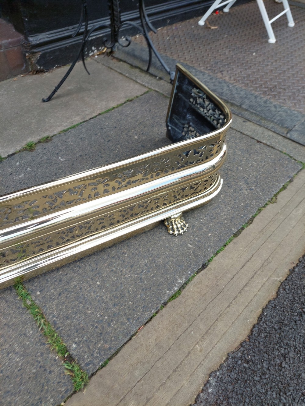 19th century pierced brass fender View VI