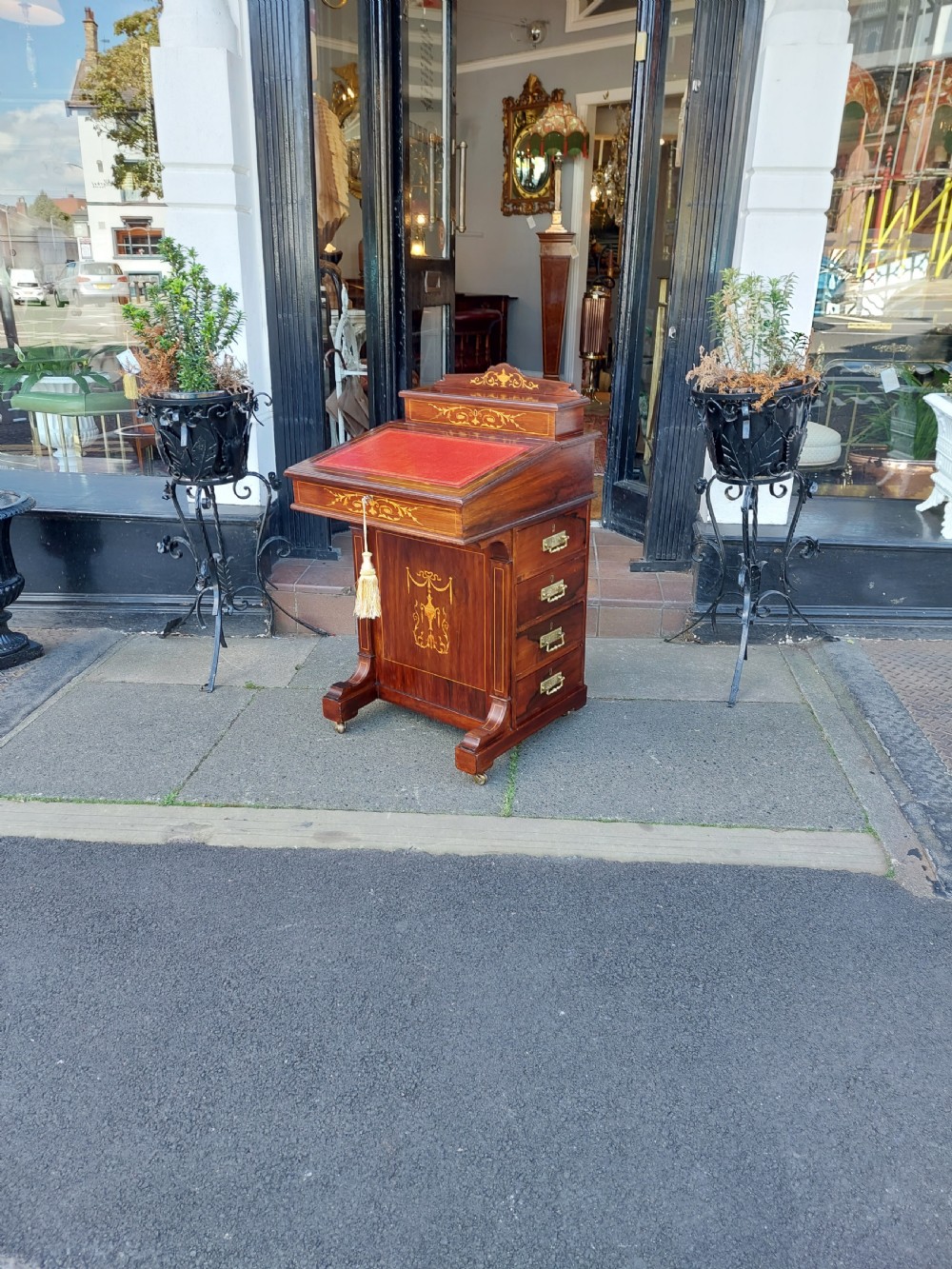 Victorian Rosewood Davenport View III
