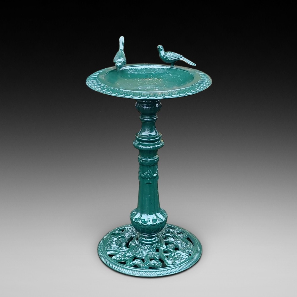 Early 20th Century Cast-Iron Bird Bath