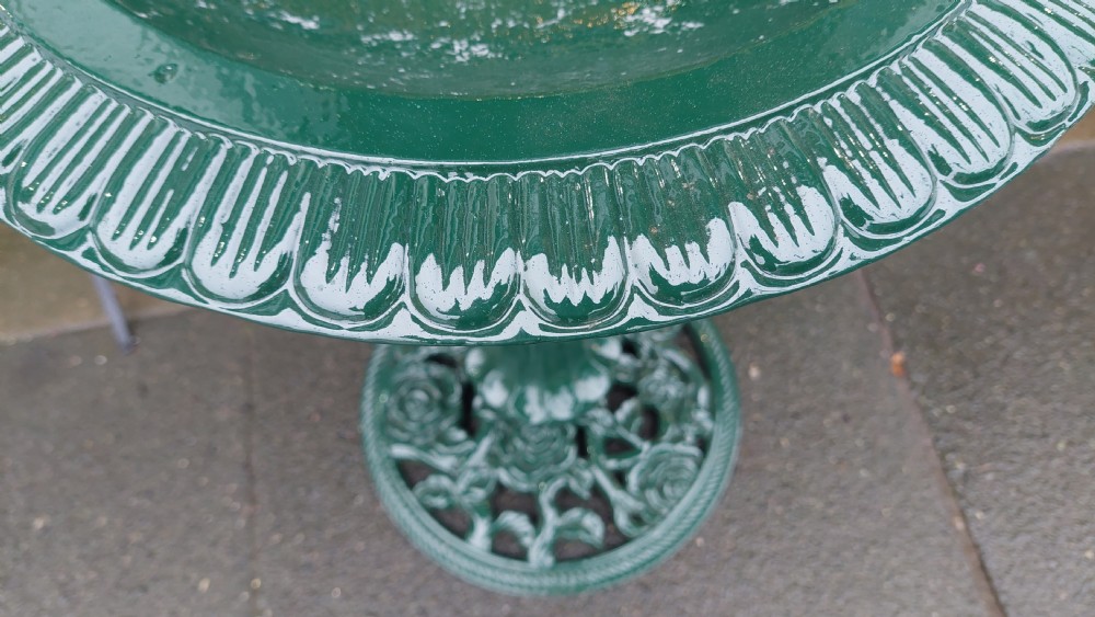 Early 20th Century Cast-Iron Bird Bath View VII