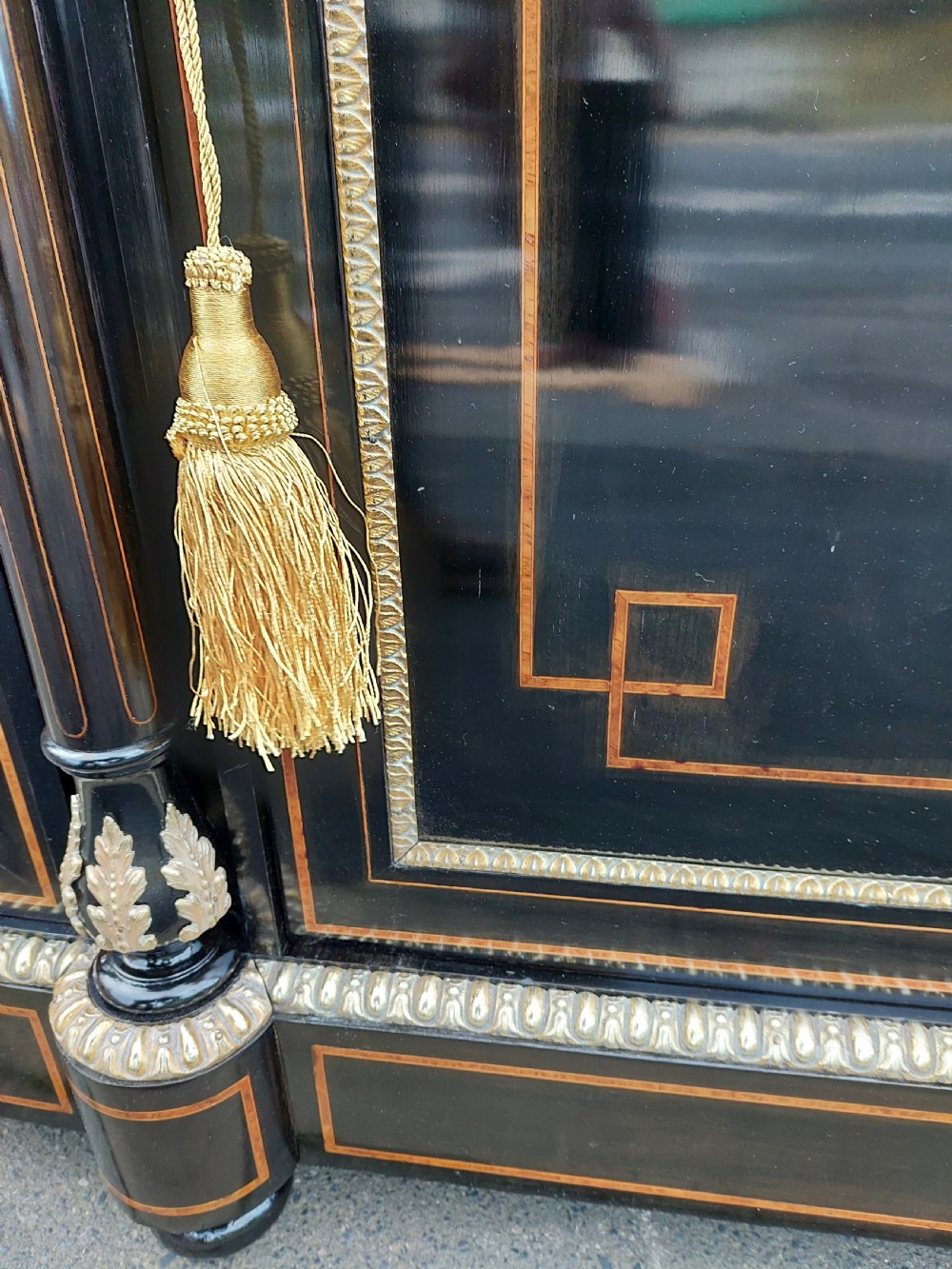 Early 20thC Gilt Bronze and Murano Glass Table Lamp View X