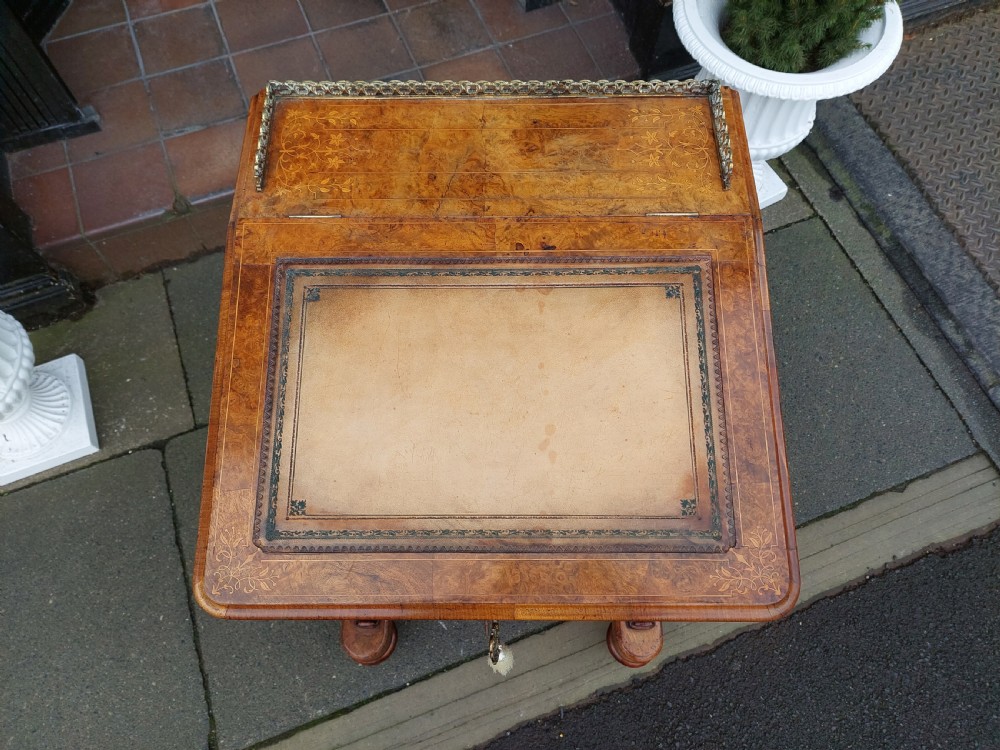 Victorian Burr Walnut & Walnut Davenport View II