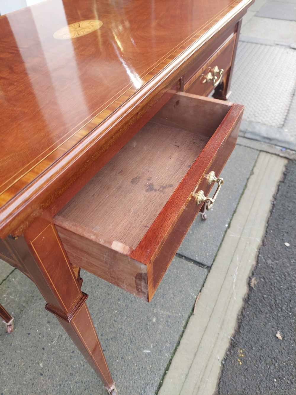 Fine Quality Late 19thC Mahogany Card Table View VI