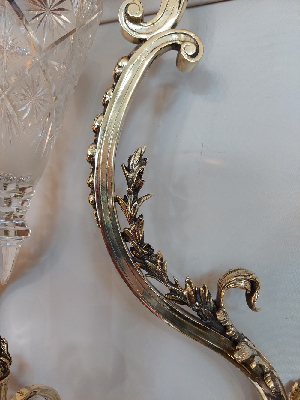 Early 20thC Gilt Bronze Ceiling Fitting of Grand Proportions View VII