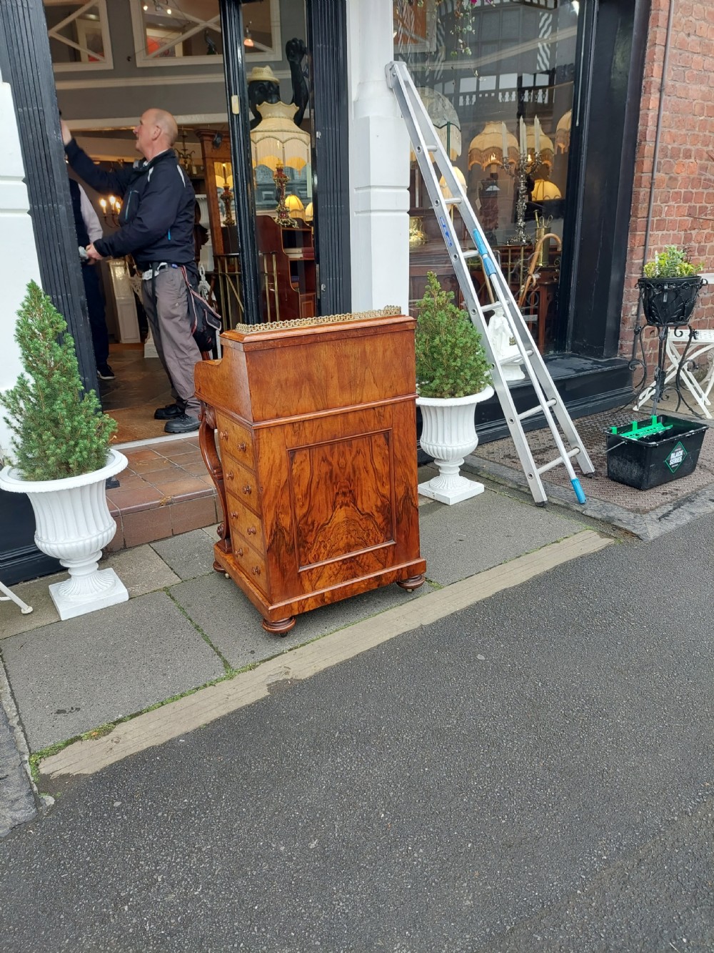 Victorian Burr Walnut Piano Top Pop Up Davenport View XIV
