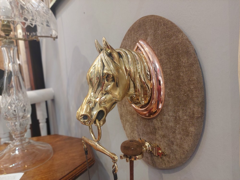 Early 20thC Brass Wall Mounted Dinner Gong View III