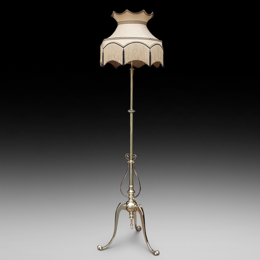 Art Nouveau Brass Telescopic Standard Oil Lamp converted to electric