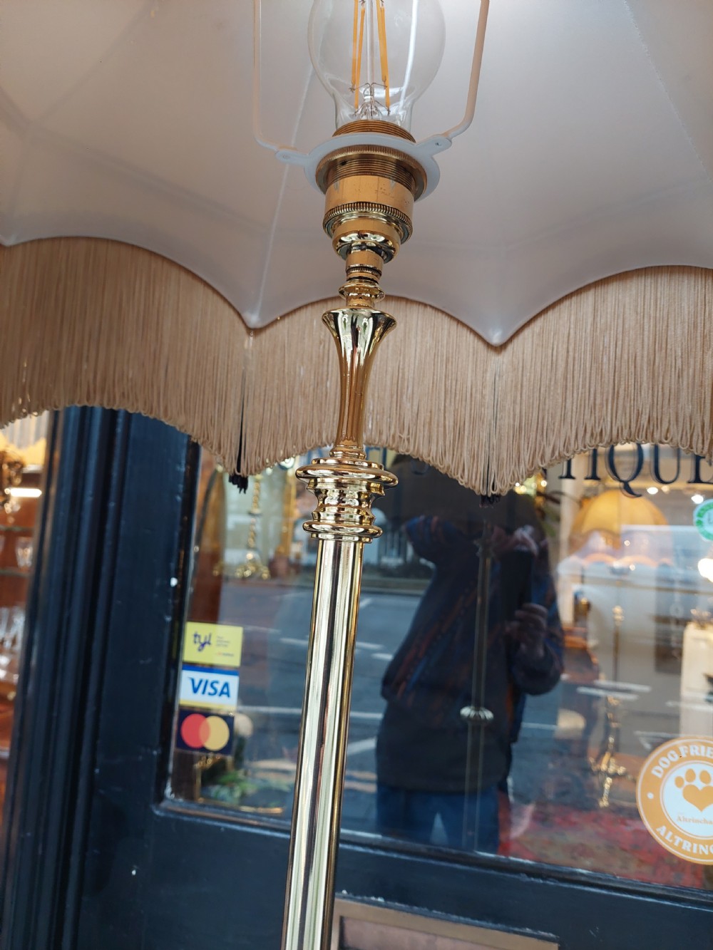 Art Nouveau Brass Telescopic Standard Oil Lamp converted to electric View X