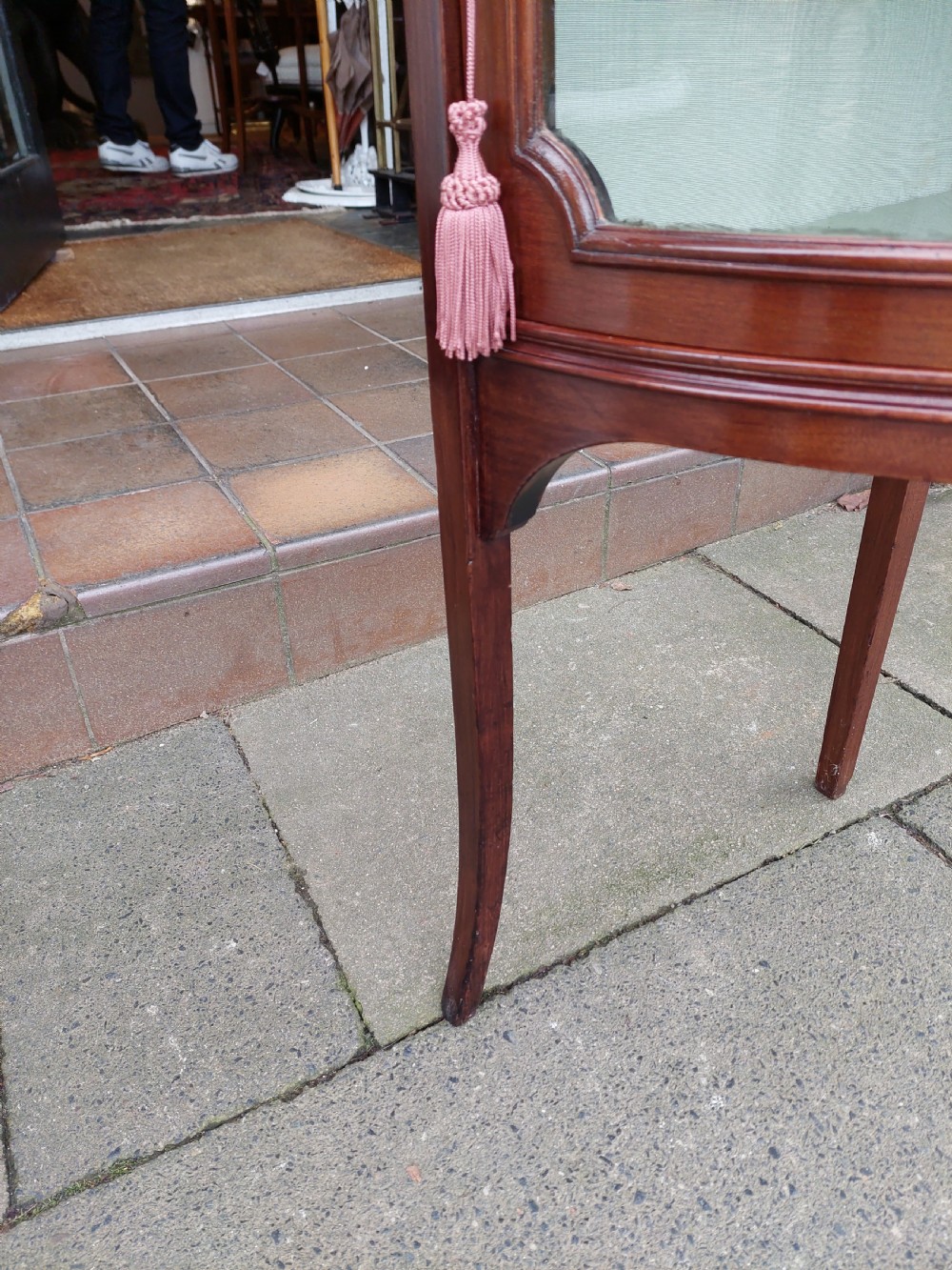 Late Victorian Mahogany Corner Display Cabinet View VII