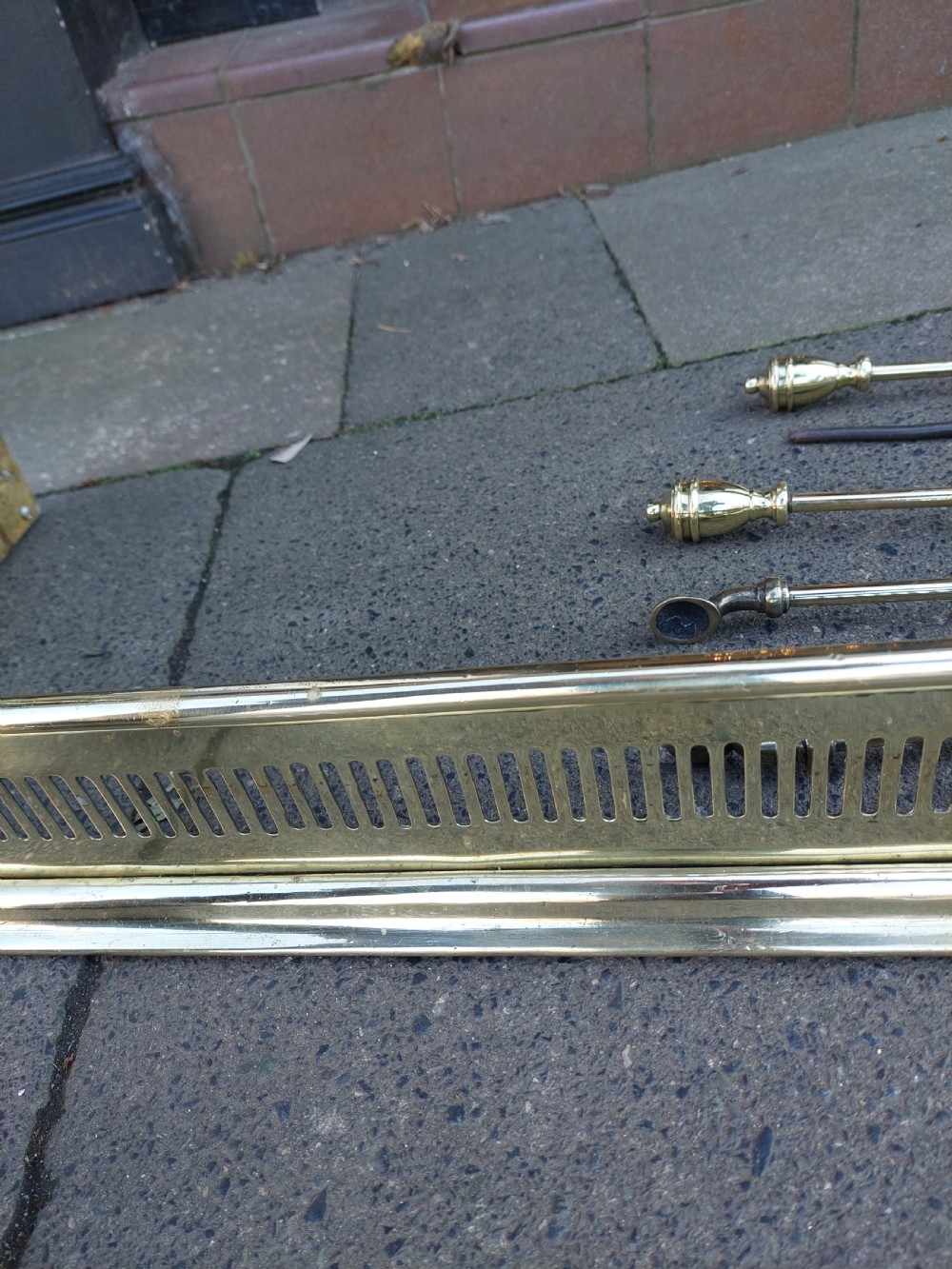Late Victorian Brass Fender & Fire Tools View VI