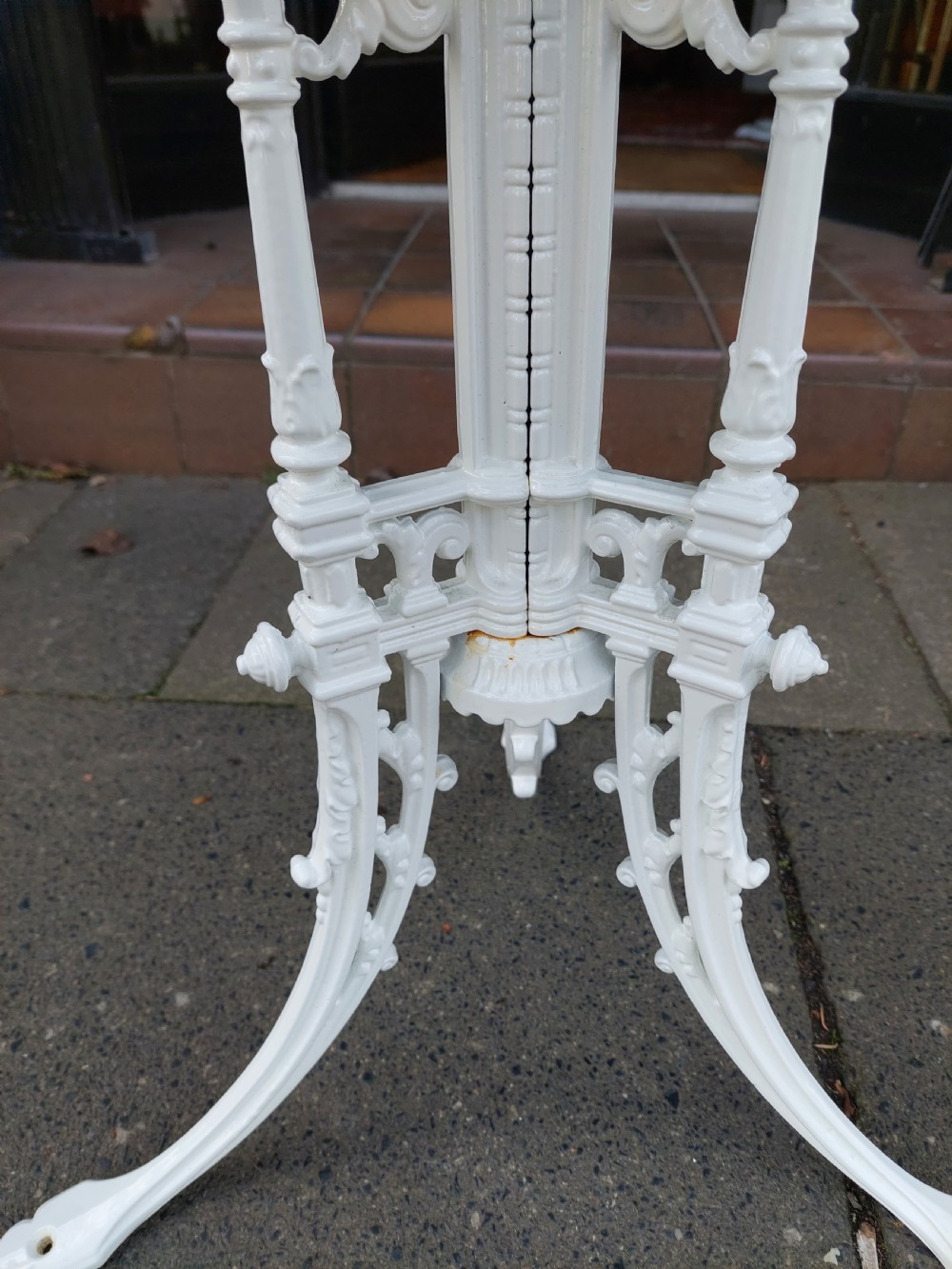 Victorian Cast Iron Garden Table  View IV