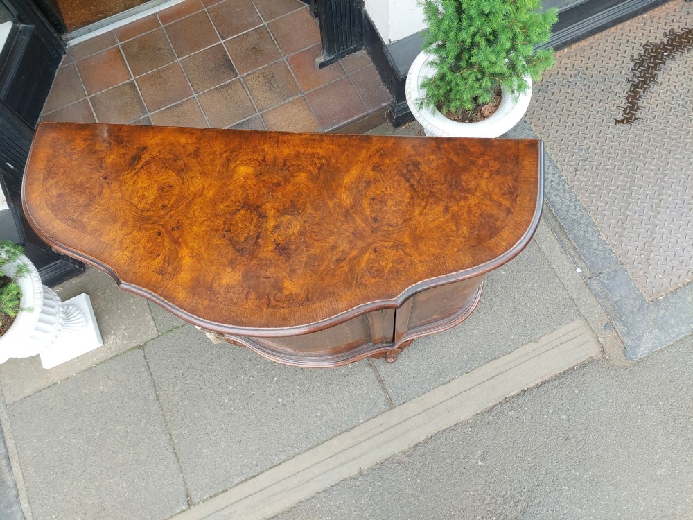 Early 20thC Mahogany Queen Anne Style Serpentine Drinks Cocktail Cabinet View VI