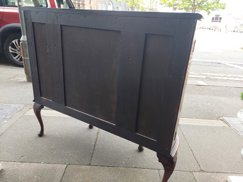 Early 20thC Mahogany Queen Anne Style Serpentine Drinks Cocktail Cabinet View X