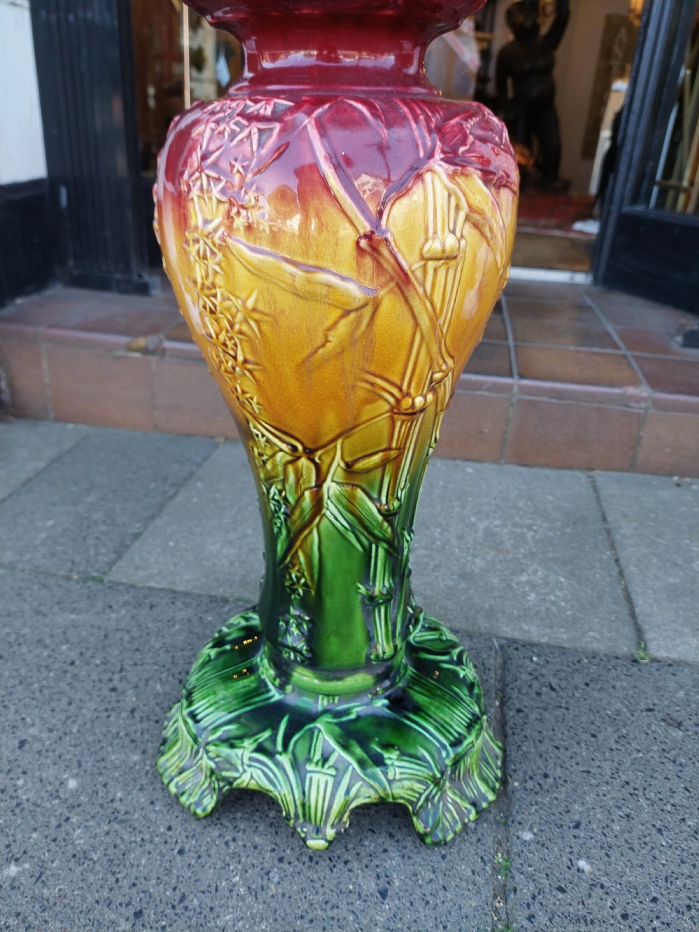 Victorian Majolica Jardiniere Stand View V