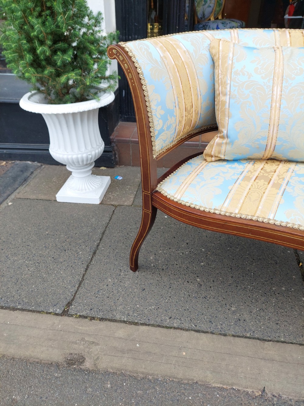 Edwardian Mahogany and Inlaid Chaise Longue View VI