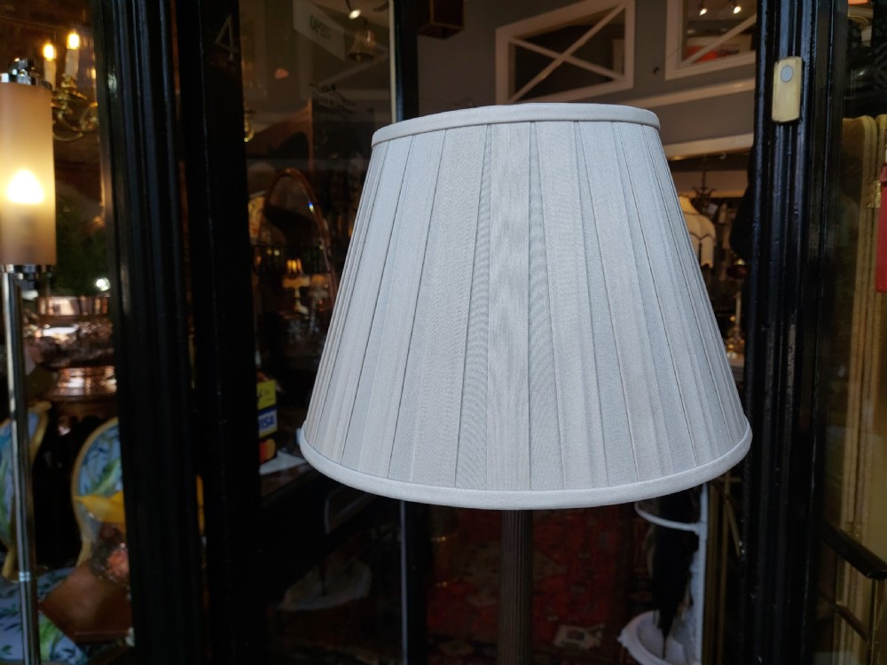 Early 20thC Neoclassical Bronze Lamp View VI