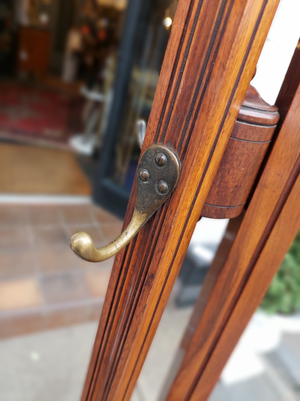 Victorian Walnut Rotating Hat & Coat Stand View V
