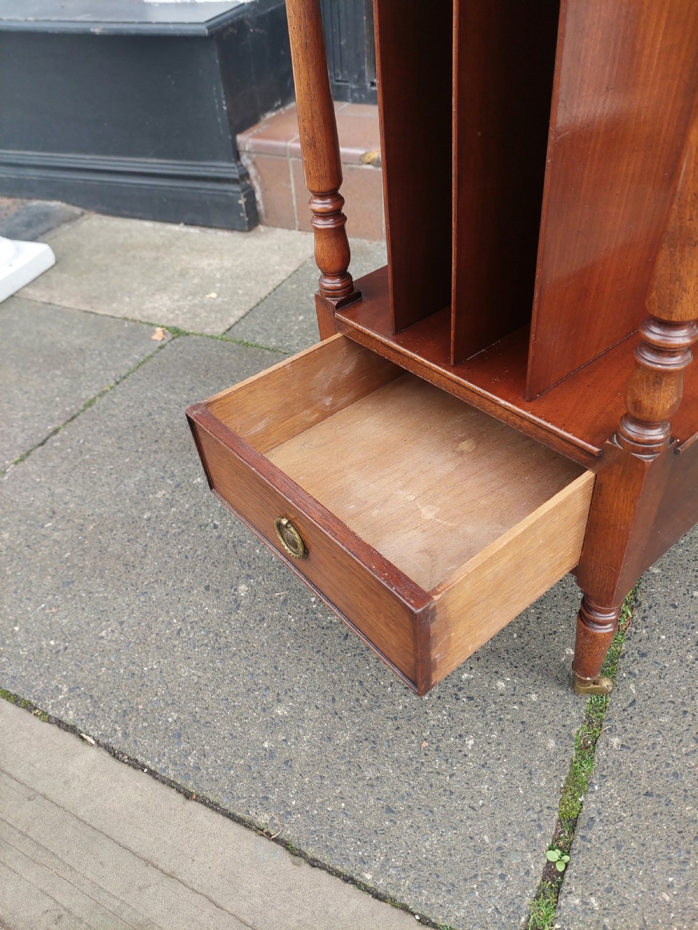 Early 20thC Mahogany Three Tier Whatnot Stand View V