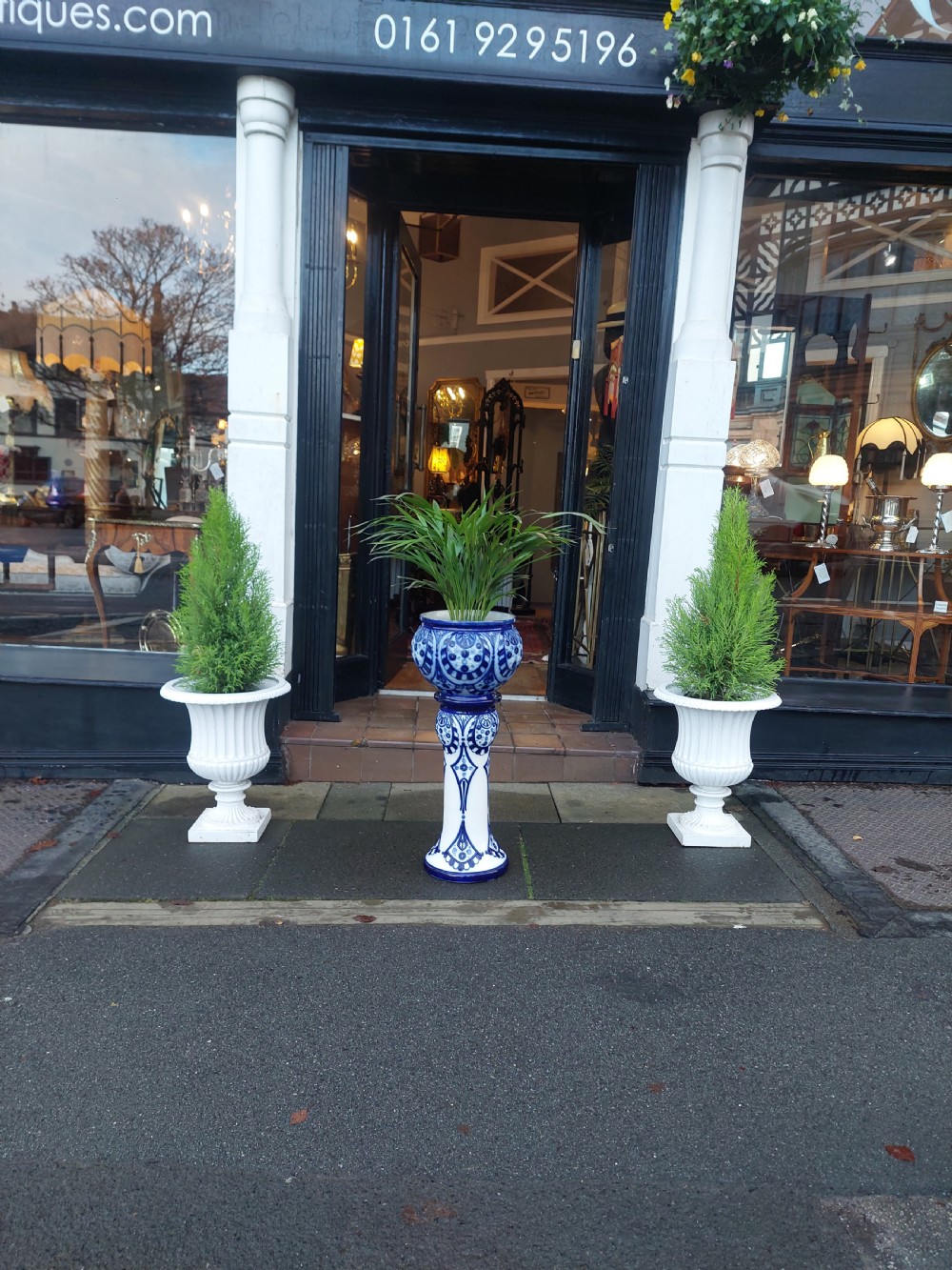 Late Victorian Blue and White Porcelain Jardinière on Stand View III