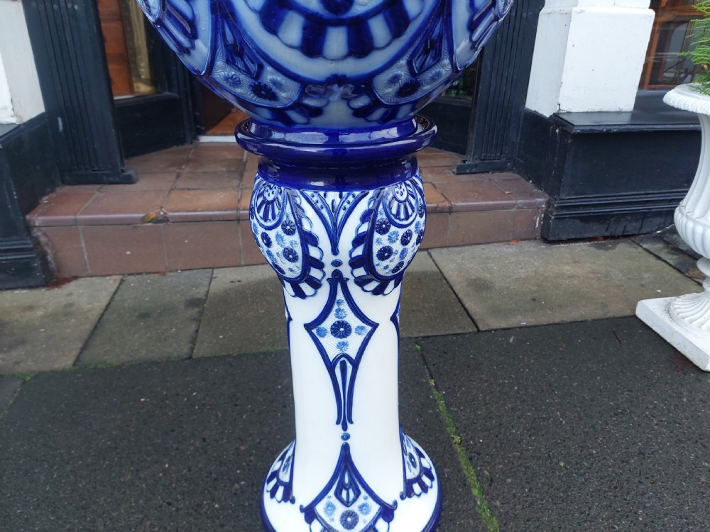 Late Victorian Blue and White Porcelain Jardinière on Stand View V