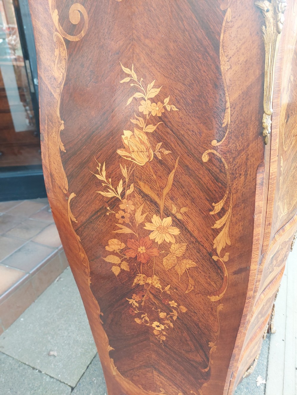 19thC French Kingwood and Marquetry Secrataire a Abattant View IV