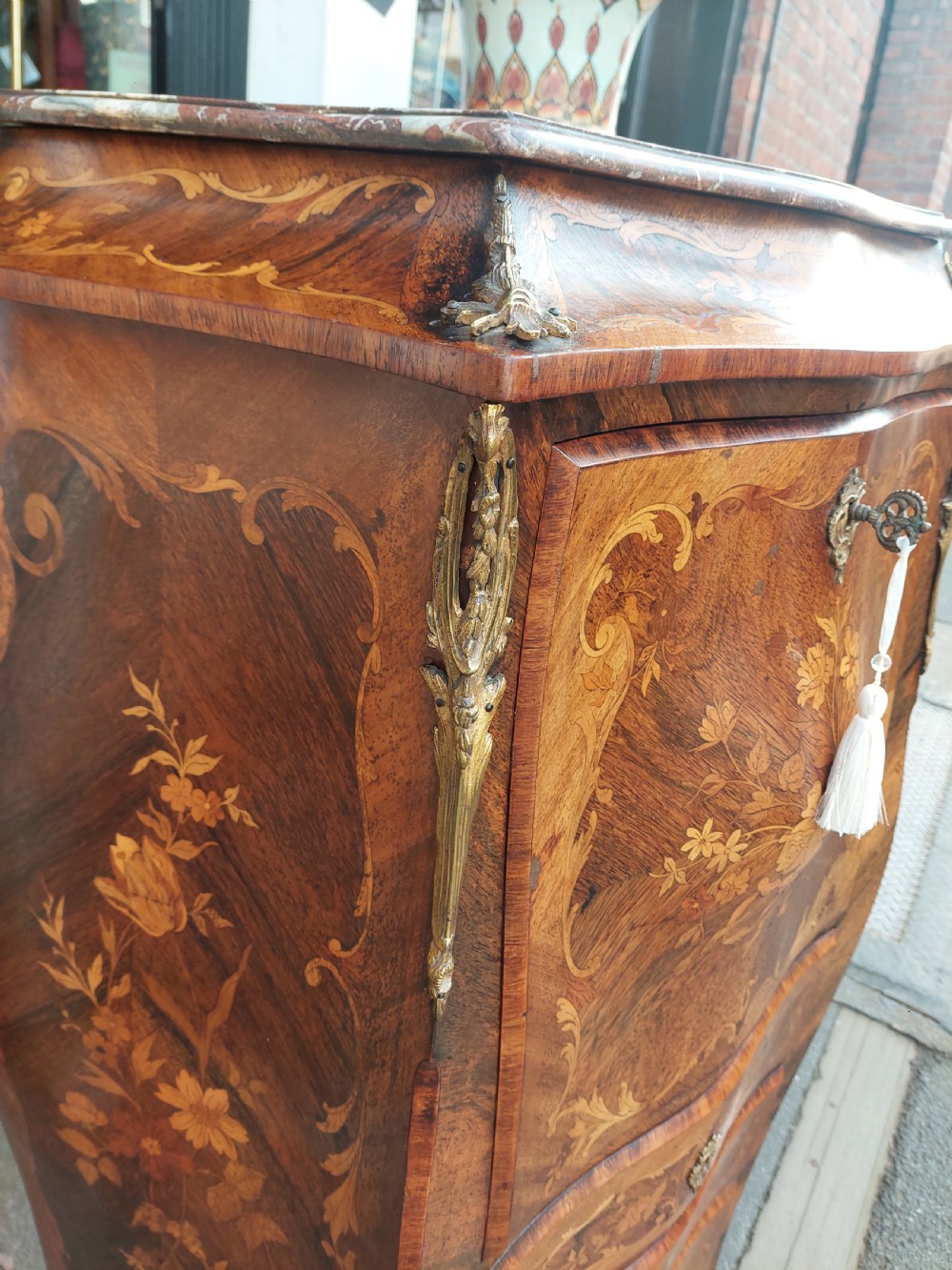 19thC French Kingwood and Marquetry Secrataire a Abattant View VI