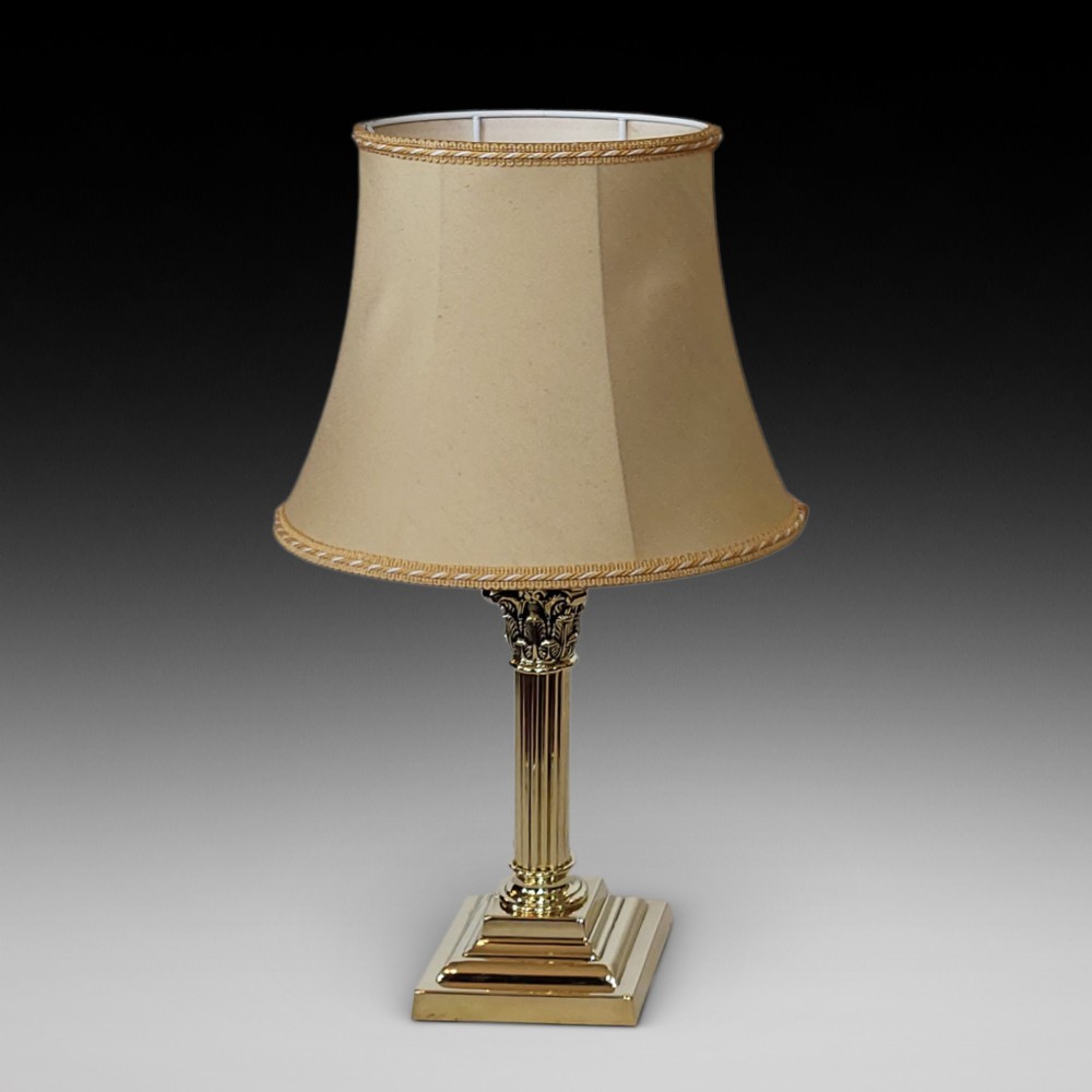 Victorian Table Oil Lamp on Brass Corinthian Column