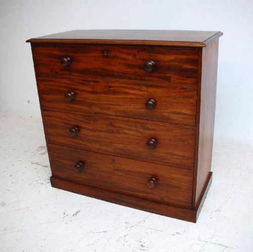 Antique Victorian Mahogany Chest of Drawers