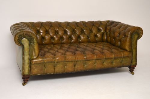 Antique Victorian Deep Buttoned Leather Chesterfield