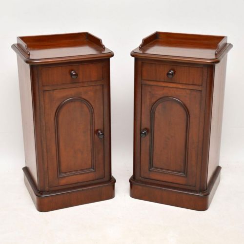 Pair of Antique Victorian Mahogany Bedside Cabinets