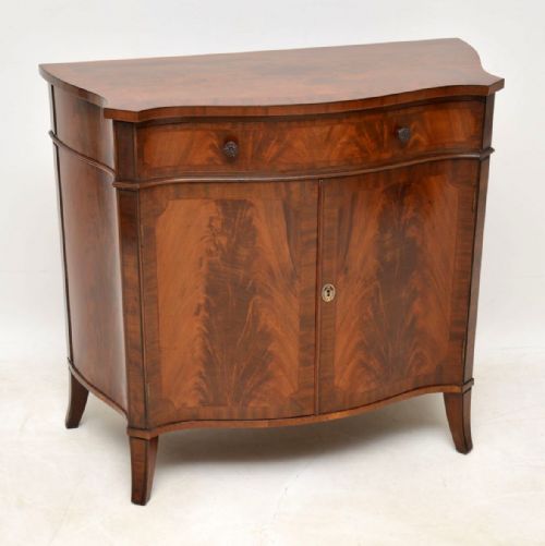 Antique Sheraton Design Mahogany Cabinet / Sideboard