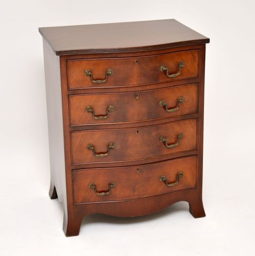 Antique Mahogany Chest of Drawers